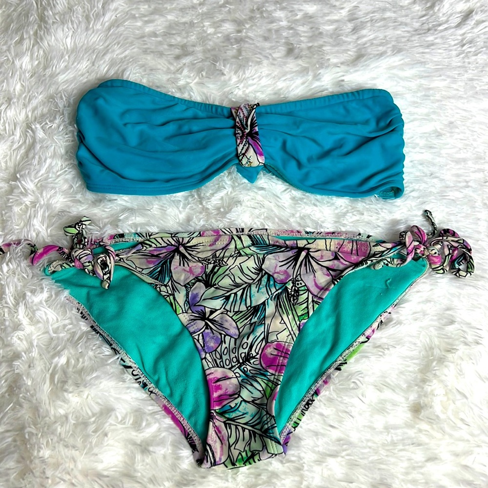 Floral Bikini - M